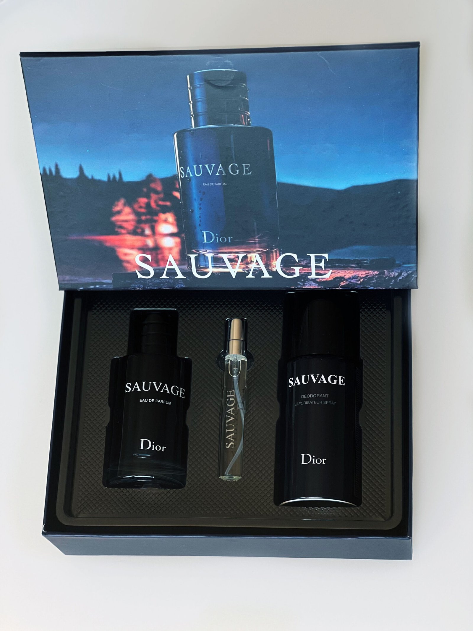 Подаръчен комплект Christian Dior Sauvage- мъжки - Image 3